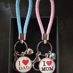 BOTH-I Love Dad & I Love Mom Keychains 🎁🎁